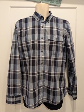 Men's Blue Plaid Button-Down Shirt. Gap
